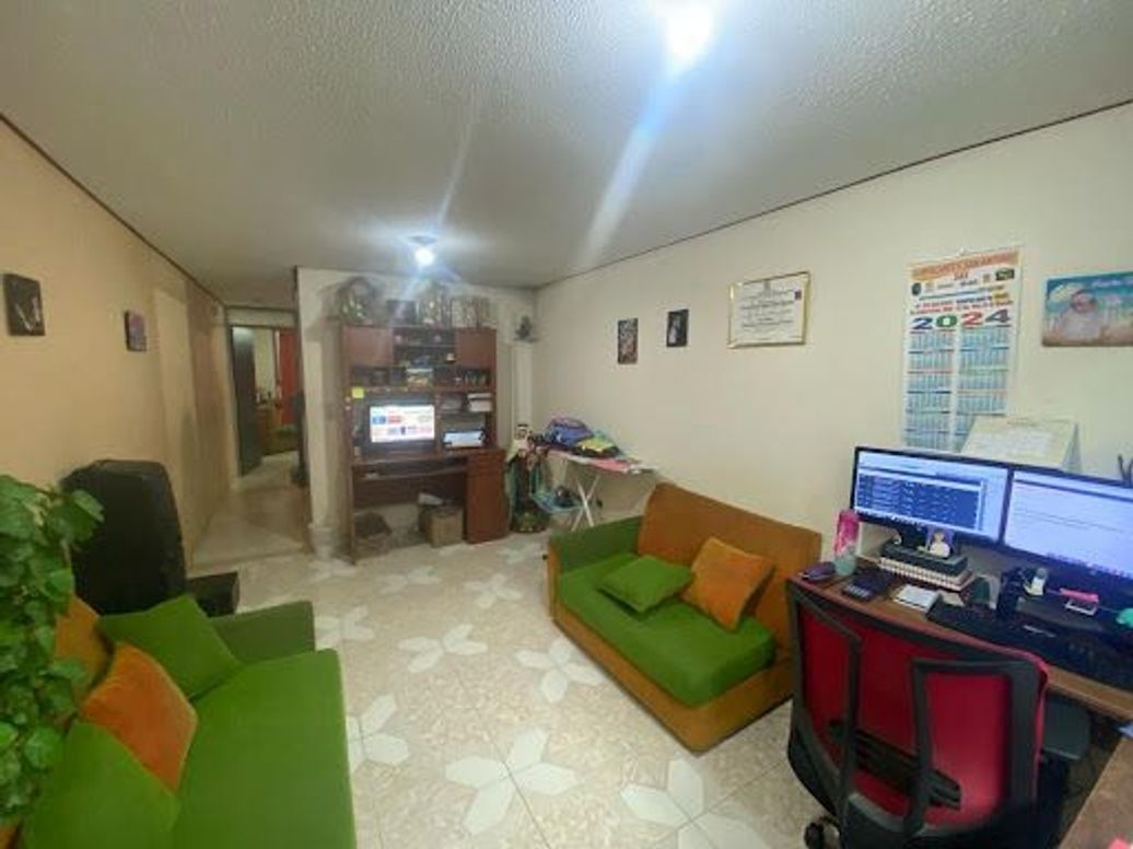 Casa de 3 alcobas en venta en Engativa Centro, Bogotá, 108 m² · foto 11 de 20