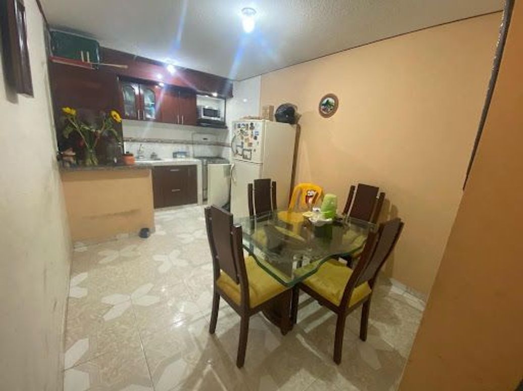 Casa de 3 alcobas en venta en Engativa Centro, Bogotá, 108 m² · foto 5 de 20