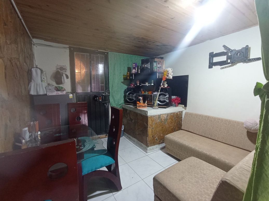 Casa de 6 alcobas en venta en La Pradera, Bogotá, 698 m² · foto 4 de 7