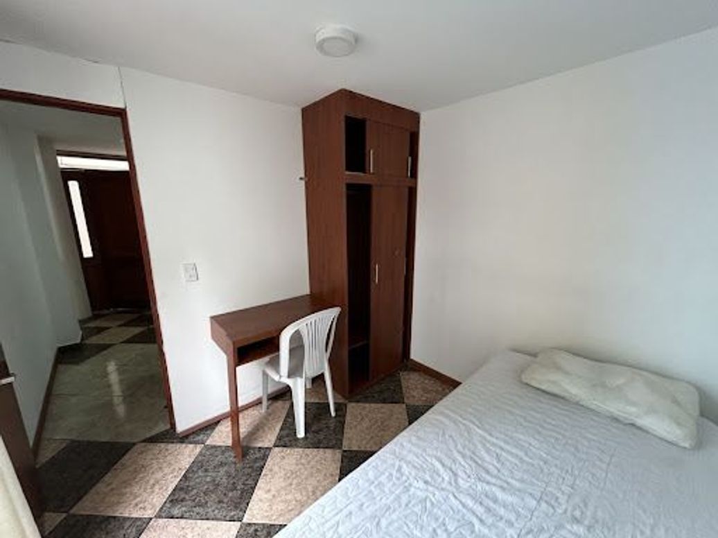 Casa de 5 alcobas en venta en Las Aguas, Bogotá, 350 m² · foto 16 de 20