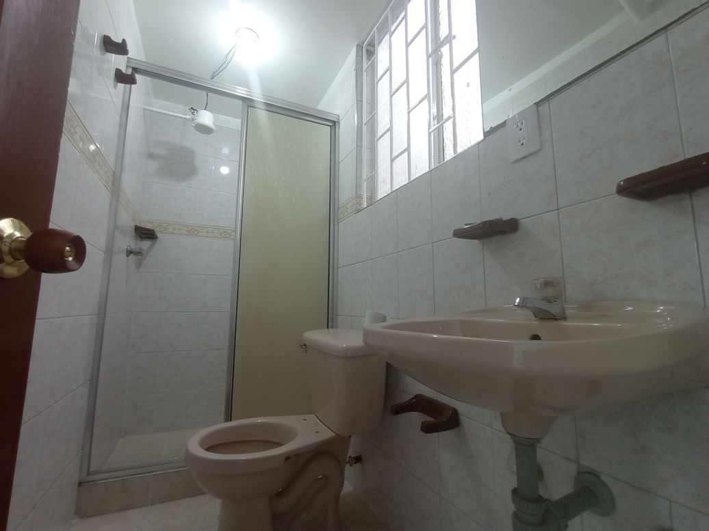Apartamento de 2 alcobas en arriendo en Las Américas, Bogotá, 75 m² · foto 12 de 15