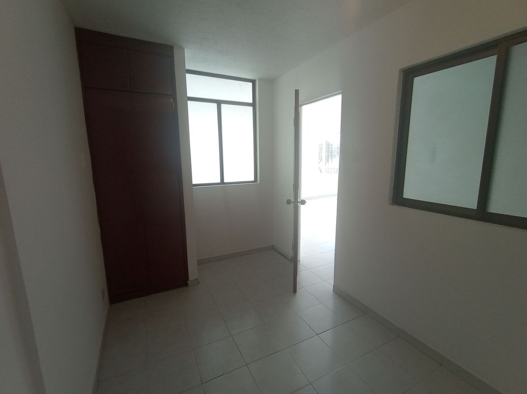 Apartamento de 2 alcobas en arriendo en Las Américas, Bogotá, 75 m² · foto 2 de 15