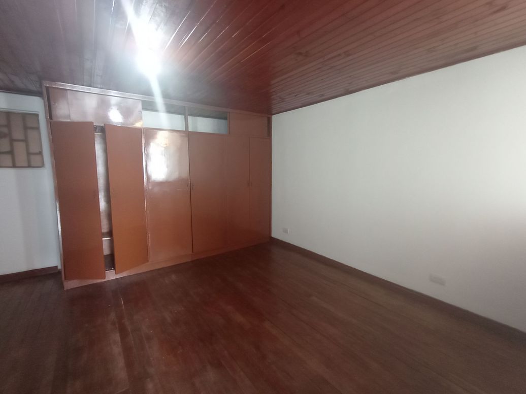 Apartamento de 2 alcobas en arriendo en Las Américas, Bogotá, 75 m² · foto 3 de 15