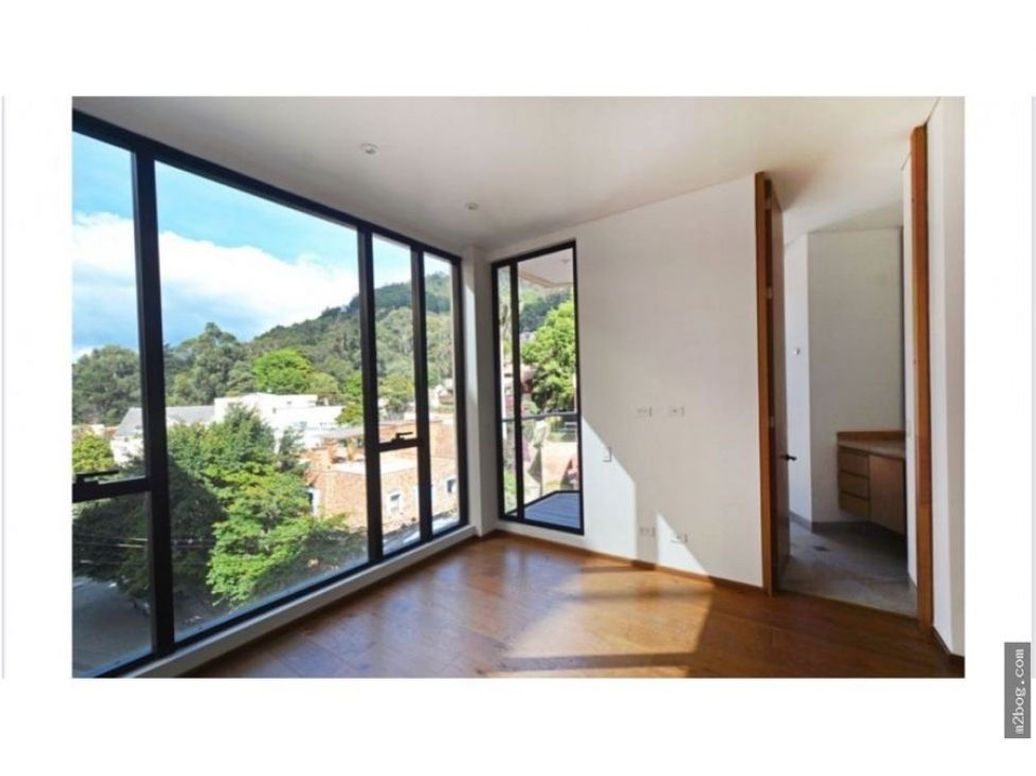 Apartamento de 3 alcobas en venta en Chico, Bogotá, 275 m² · foto 2 de 11