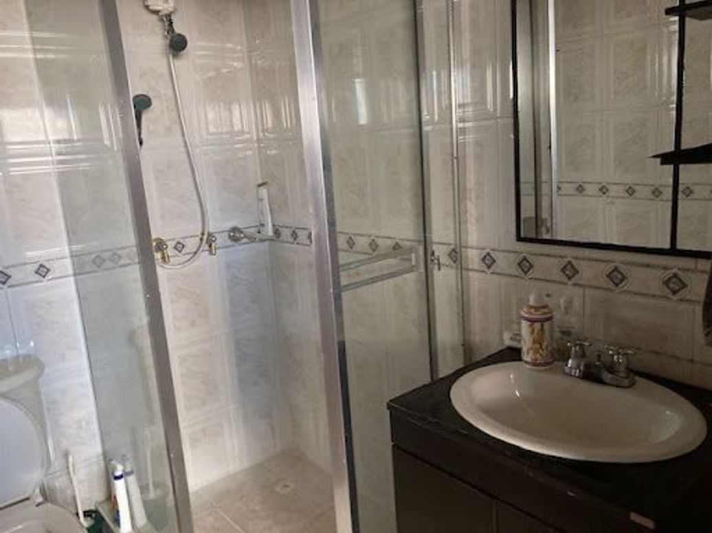 Casa de 4 alcobas en venta en Santa Barbara, Bogotá, 318 m² · foto 16 de 17
