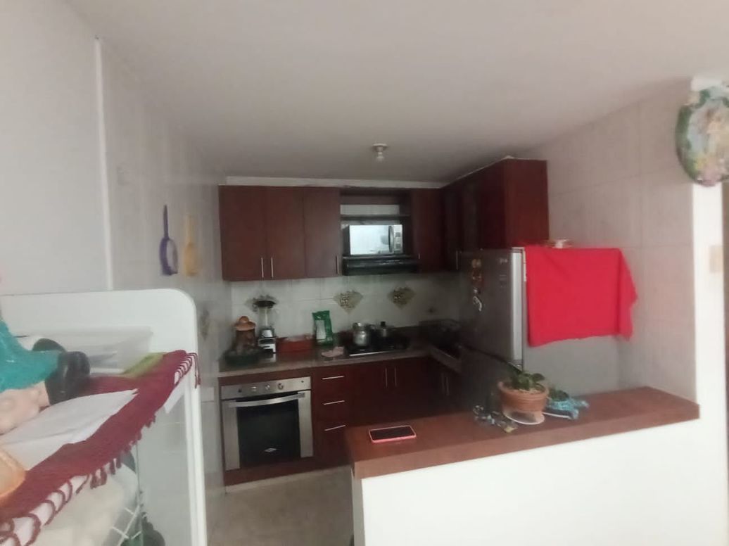 Casa de 6 alcobas en venta en Bosa Nova, Bogotá, 72 m² · foto 5 de 14