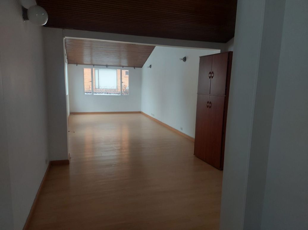 Casa en arriendo en Los Cedritos, Bogotá · foto 4 de 14