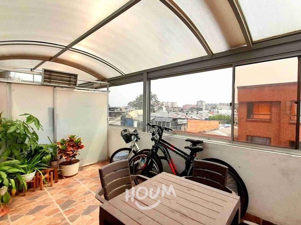 Apartamento de 6 alcobas en venta en Villa Luz, Bogotá, 220 m² · foto 2 de 20