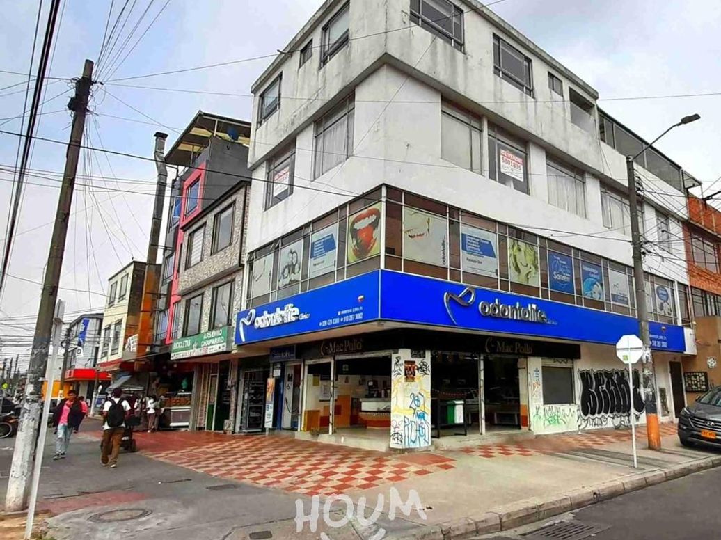 Apartamento de 6 alcobas en venta en Villa Luz, Bogotá, 220 m² · foto 3 de 20