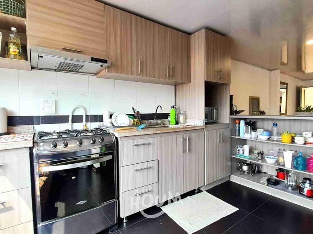 Apartamento de 6 alcobas en venta en Villa Luz, Bogotá, 220 m² · foto 15 de 20
