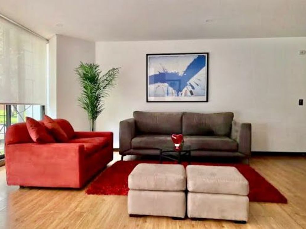 Apartaestudio en venta en Santa Barbara, Bogotá, 63 m² · foto 2 de 13