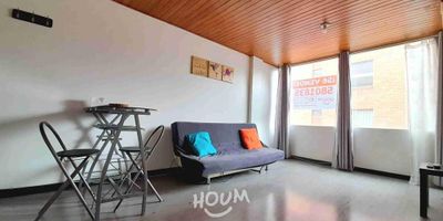 [VEN] ID HOUM: 123281

En Houm te ayudamos de forma fácil y segura. Los beneficios de comprar con nosotros:
    • Te ayudamos a conseguir financiamiento a través de una asesoría personalizada
    • Mediación y seguimiento de todo el proceso
    • Ponemos a tu disposición profesionales en notariado, registro y asesoría jurídica
¡Solo te preocupas de las firmas!

Departamento en venta, ubicado en el barrio Los Olivos, Pardo Rubio, con una superficie construida de 41.00 m² y superficie total de 41.00 m². 

Sus principales características son:

    • 1 dormitorio
    • 1 baño
    • Admite mascotas
    • Cocina tipo americana
    • Piso 4
    • Año de construcción: 1992
    • Cuarto de lavado
            
Si compras con nosotros, te brindamos asesoría personalizada durante todo el proceso.
        
¡Comienza una nueva etapa con Houm! Compra fácil, rápido y seguro.