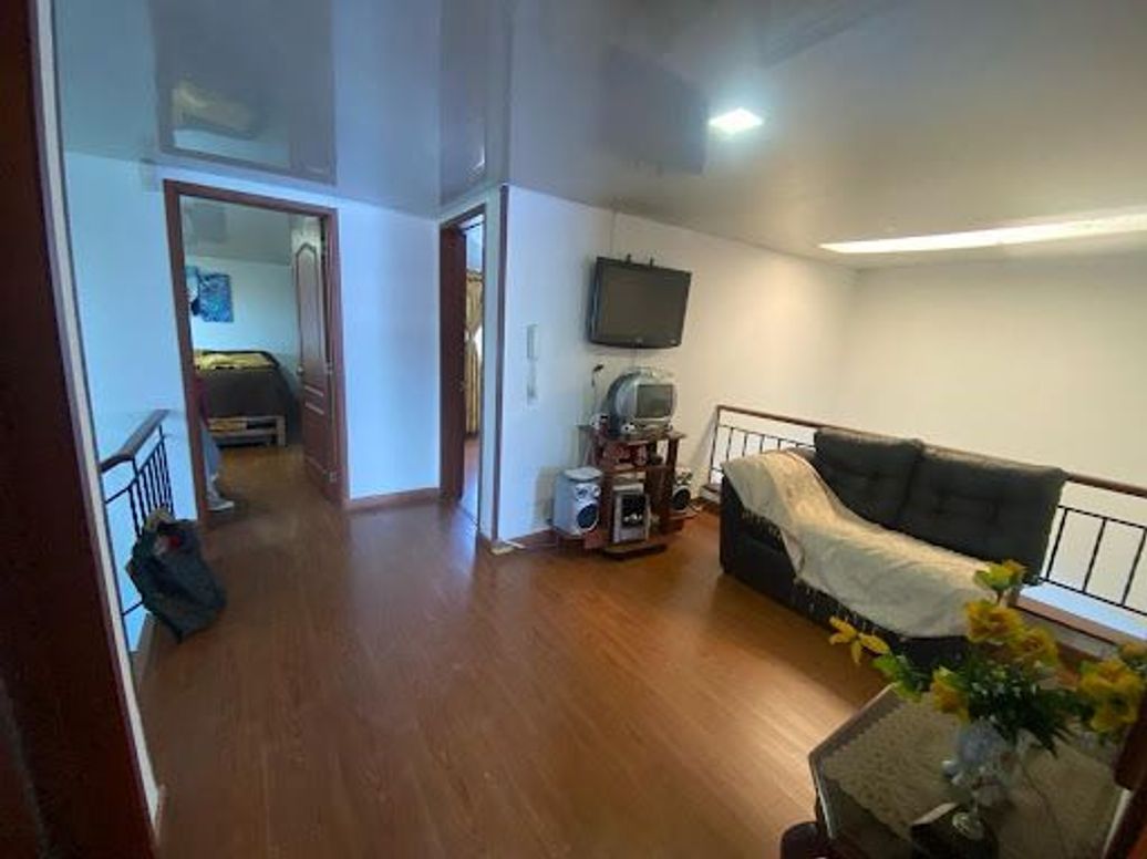 Casa de 5 alcobas en venta en Modelia Occidental, Bogotá, 370 m² · foto 18 de 20