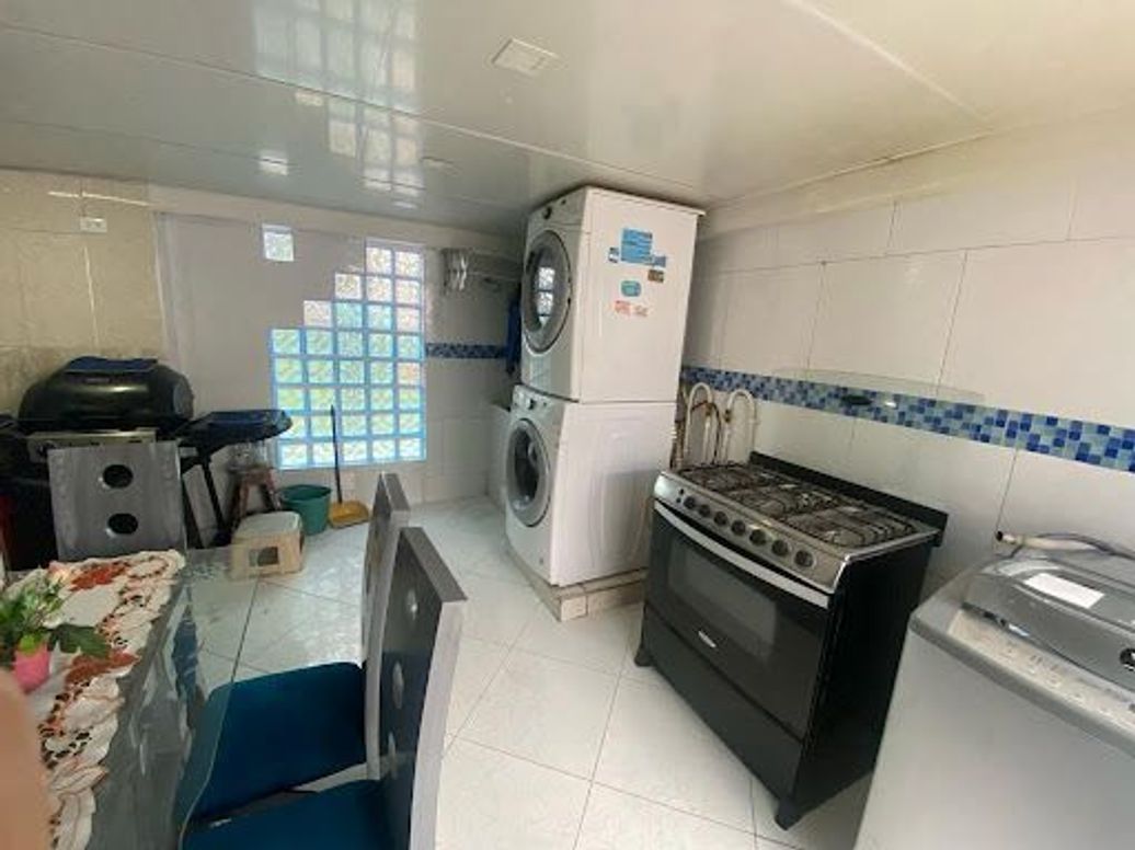 Casa de 5 alcobas en venta en Modelia Occidental, Bogotá, 370 m² · foto 10 de 20