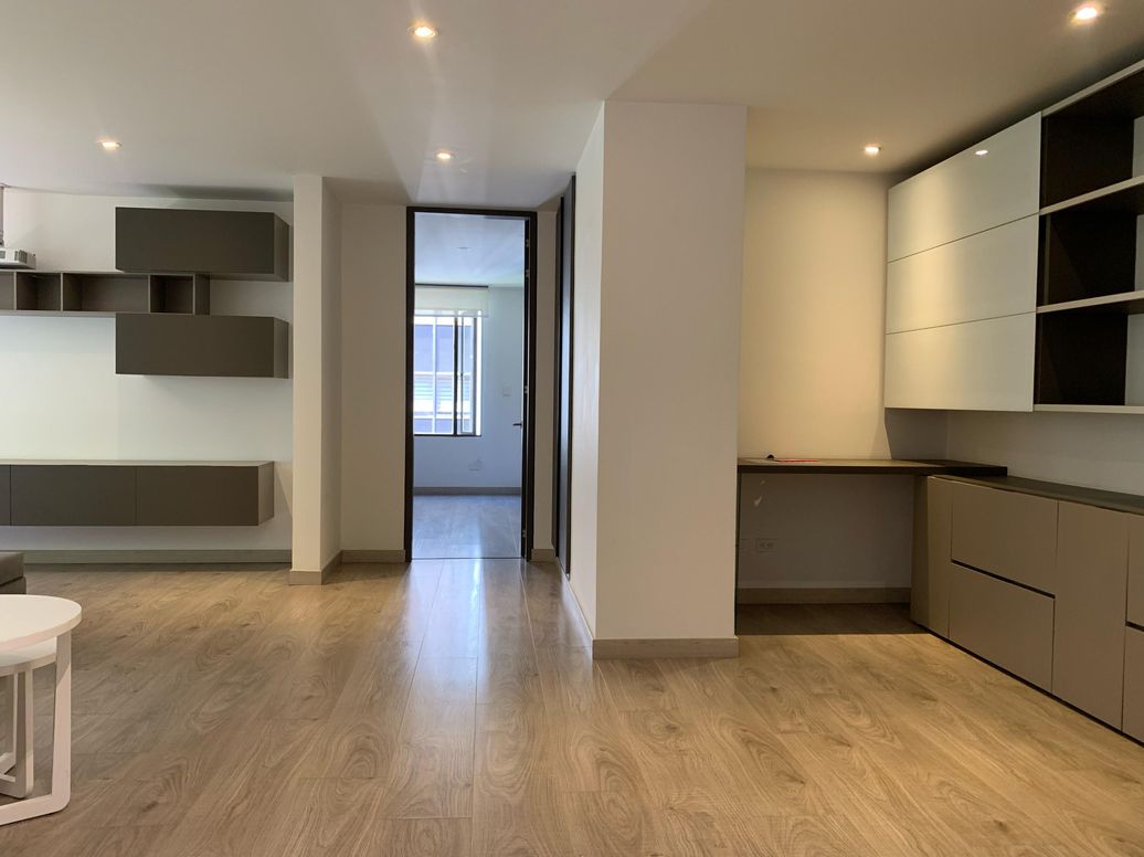 Apartamento de 3 alcobas en venta en El Refugio, Bogotá, 350 m² · foto 12 de 19