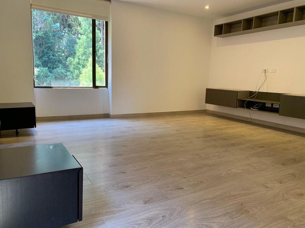 Apartamento de 3 alcobas en venta en El Refugio, Bogotá, 350 m² · foto 19 de 19