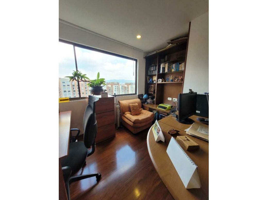 Apartamento de 3 alcobas en venta en Colina Campestre, Bogotá, 138 m² · foto 17 de 20