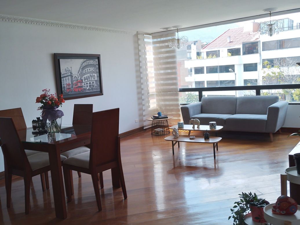 Apartamento en venta en Santa Barbara Central, Bogotá · foto 3 de 18
