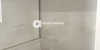 Bodega Área de 1800 m2 ubicada en el predio Procogra kilómetro 4 vía Girón

Especificaciones Altura 9 mts

Usos del suelo Área de actividad residencial  Área de actividad comercial y de servicios  Área de actividad múltiple  Área de actividad dotacional  Área de actividad industrial  Área de actividad minera

VALOR 27.000.000  IVA

pregunta por él bajo el código Inmobiliario A1624 Contáctanos Agenda tu cita y con gusto te asesoramos


Somos GRUPO ANDINO INMOBILIARIO con nosotros tendrás tus trámites más fácil y rápido