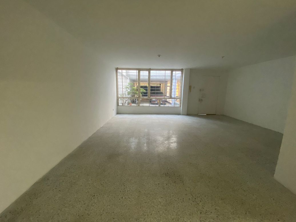 Apartamento de 2 alcobas en venta en Chapinero Noroccidental, Bogotá, 178 m² · foto 12 de 19