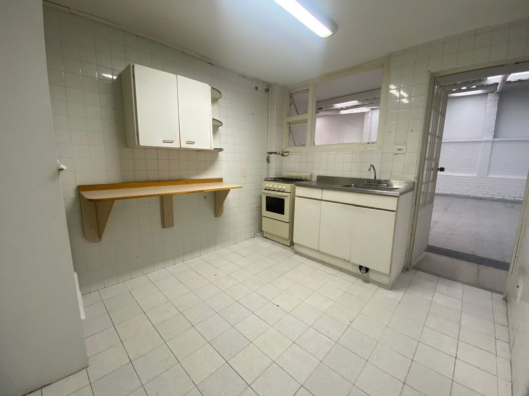 Apartamento de 2 alcobas en venta en Chapinero Noroccidental, Bogotá, 178 m² · foto 16 de 19