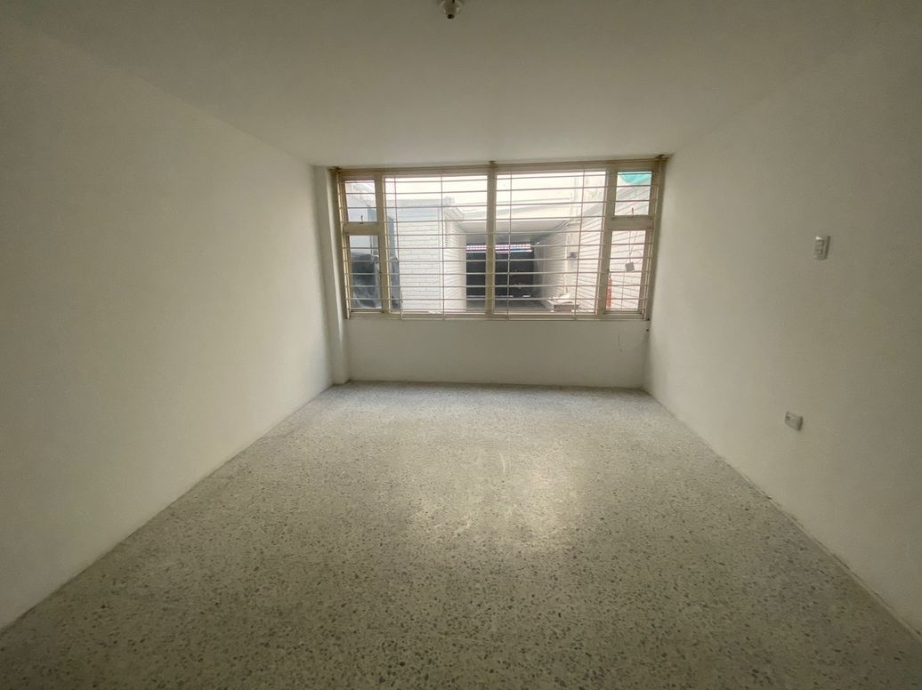 Apartamento de 2 alcobas en venta en Chapinero Noroccidental, Bogotá, 178 m² · foto 11 de 19