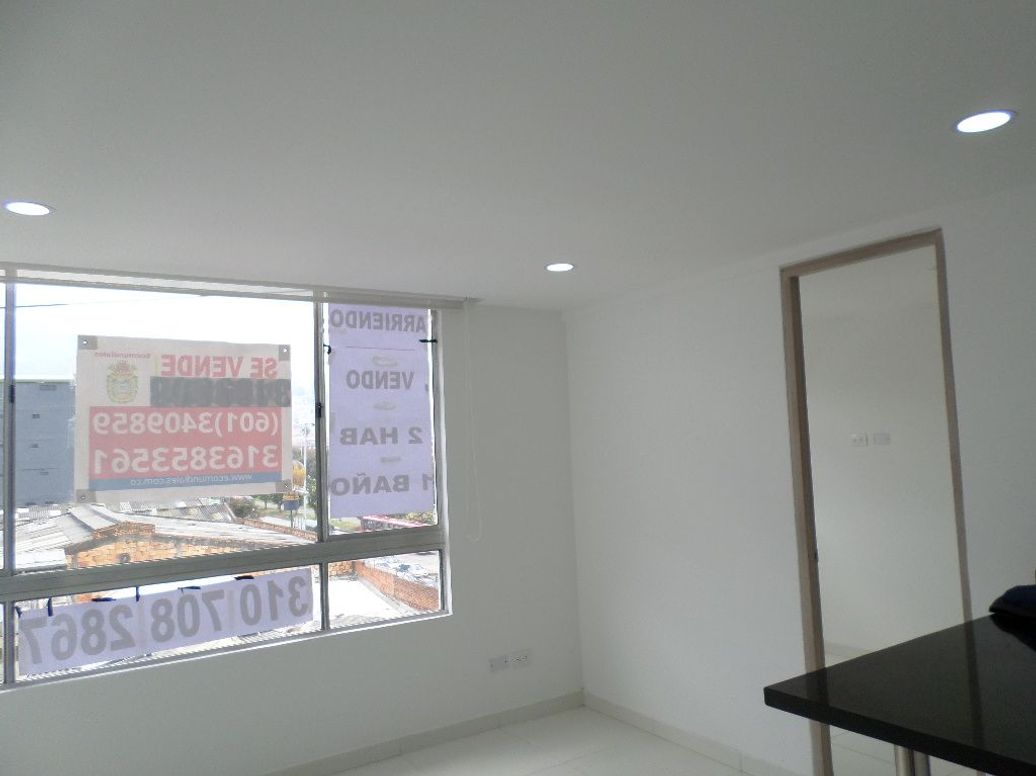 Apartamento de 2 alcobas en venta en La Estanzuela, Bogotá, 37 m² · foto 2 de 12