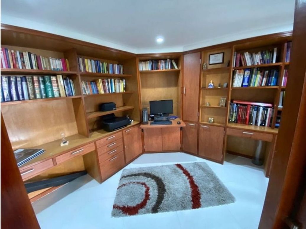 Apartamento de 4 alcobas en venta en Multicentro, Bogotá, 198 m² · foto 4 de 13