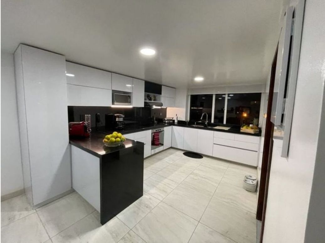 Apartamento de 4 alcobas en venta en Multicentro, Bogotá, 198 m² · foto 10 de 13
