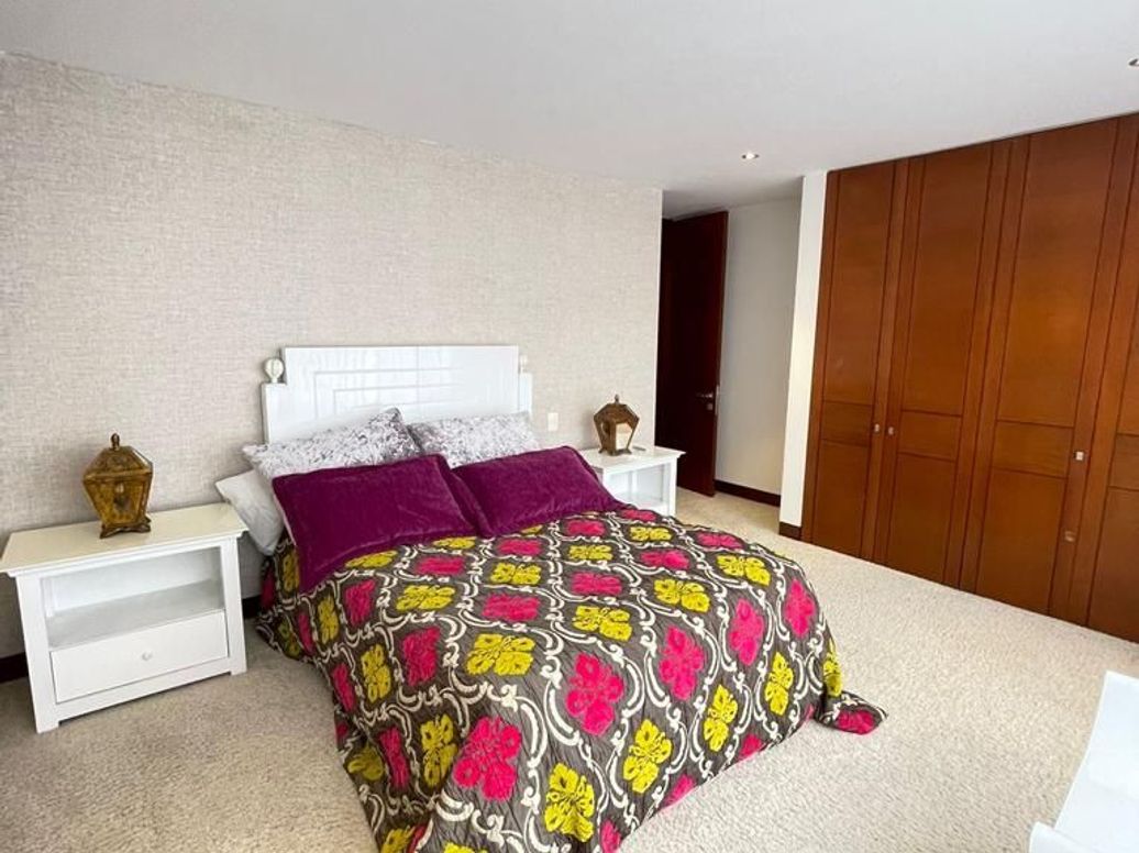 Apartamento de 4 alcobas en venta en Multicentro, Bogotá, 268 m² · foto 13 de 17