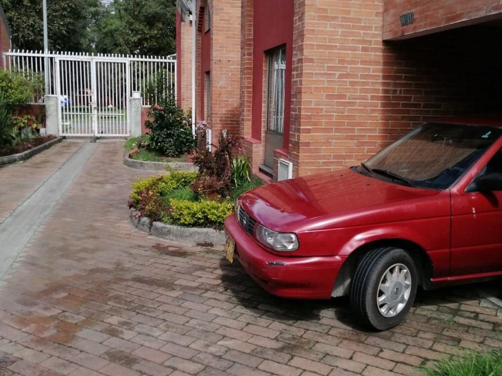 Casa de 4 alcobas en venta en Bolivia, Bogotá, 120 m² · foto 5 de 17