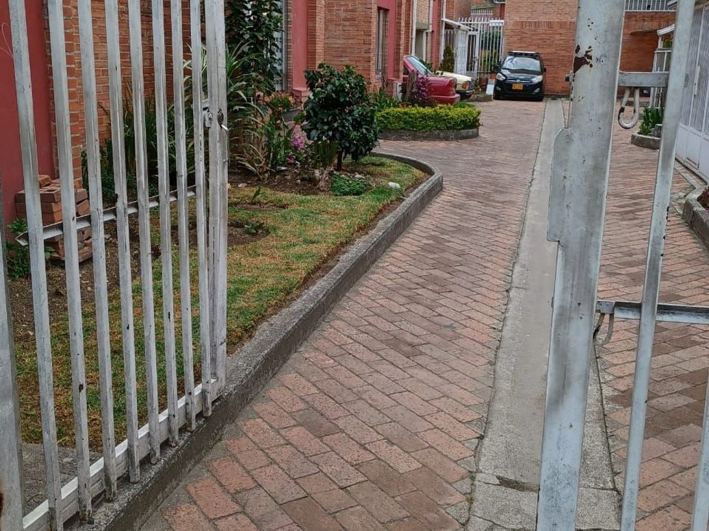 Casa de 4 alcobas en venta en Bolivia, Bogotá, 120 m² · foto 12 de 17
