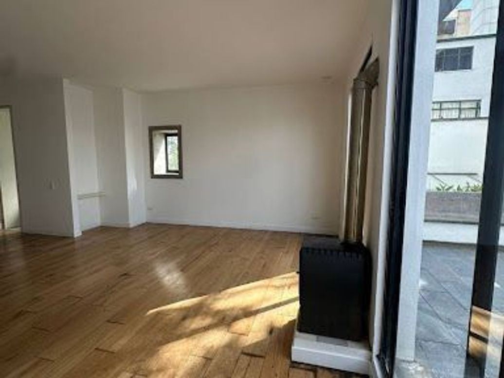 Apartamento de 1 alcoba en venta en La Candelaria, Bogotá, 67 m² · foto 4 de 20