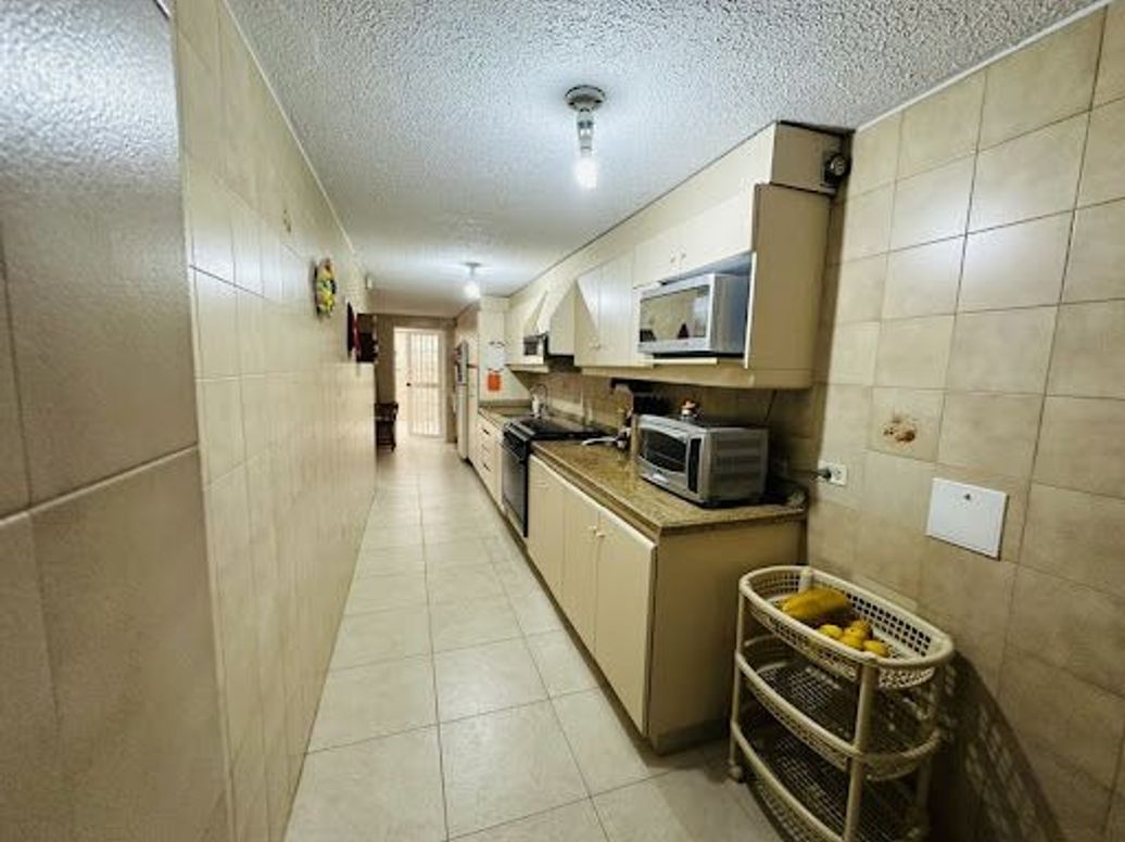 Casa de 3 alcobas en venta en Casa Blanca Torreladera, Bogotá, 200 m² · foto 5 de 20