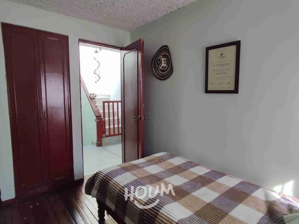 Casa de 5 alcobas en venta en Los Cerezos, Bogotá, 72 m² · foto 18 de 20