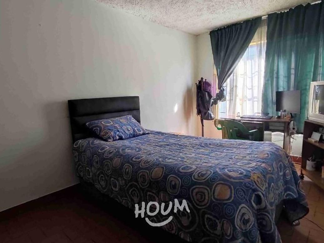 Casa de 5 alcobas en venta en Los Cerezos, Bogotá, 72 m² · foto 10 de 20