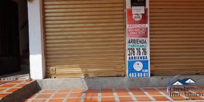 Local en arriendo en Itagüí, Antioquia. Ubicado en el estratégico barrio Santa María No. 3, este local comercial de 57 m² es ideal para su negocio, con un parqueadero incluido. Su cercanía al Centro de la Moda garantiza excelente visibilidad y flujo de clientes. El canon de arriendo es de $2,500,000. Una oportunidad para establecer su empresa en una zona de alto movimiento. Para conocer más sobre este inmueble o agendar una visita, contáctenos a través de WhatsApp, solicite que le contacten o consulte los teléfonos disponibles.