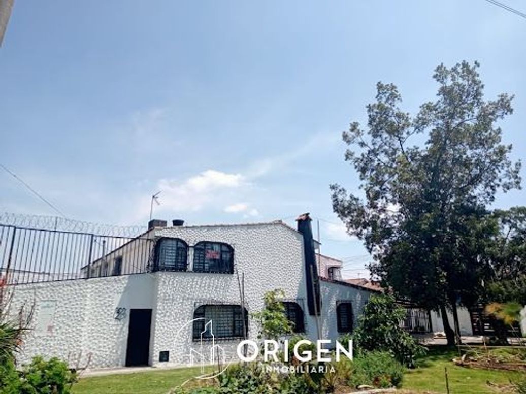 Casa de 3 alcobas en venta en Modelia, Bogotá, 250 m² · foto 2 de 20