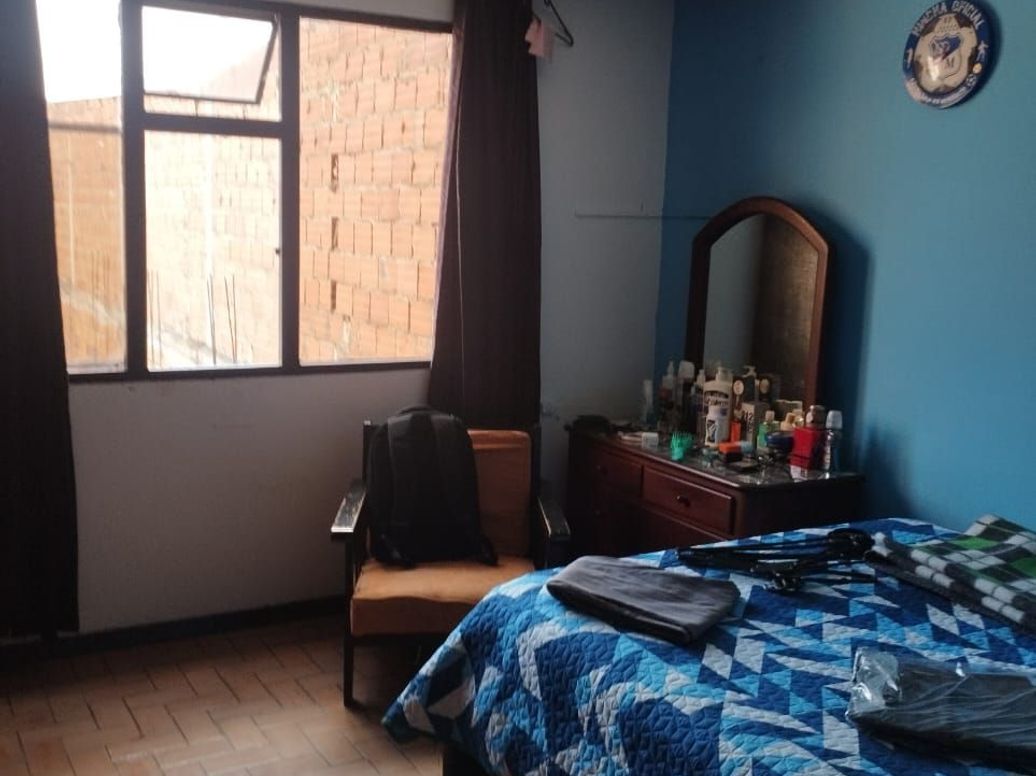 Casa de 9 alcobas en venta en Perdomo Alto, Bogotá, 350 m² · foto 14 de 15