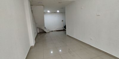 Excelente local, disenado para potenciar tus suenos, cerca de av. el poblado, multiples vias de acceso, gran oferta de transporte publico. no pierdas esta gran oportunidad y contactanos.