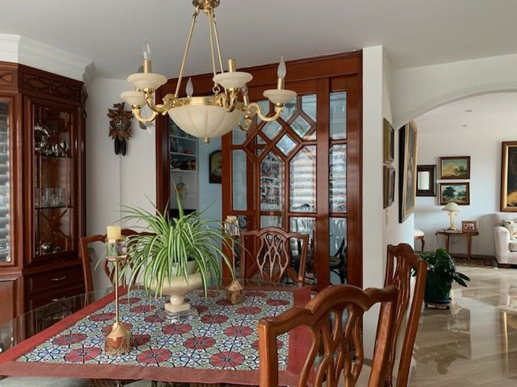 Apartamento de 5 alcobas en venta en Santa Barbara Occidental, Bogotá, 195 m² · foto 18 de 19