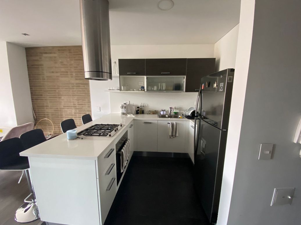 Apartamento de 2 alcobas en arriendo en Santa Barbara Occidental - Edif Nuba, Bogotá, 85 m² · foto 4 de 18
