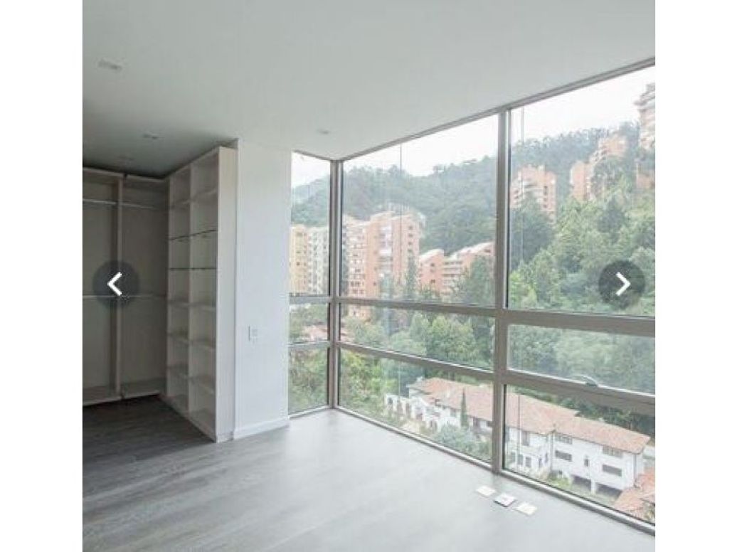 Apartamento de 3 alcobas en venta en La Cabrera, Bogotá, 248 m² · foto 7 de 10