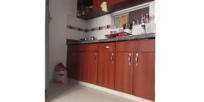 ¡¡Venta - permuta  apartamento en el piso 3  del Conjunto Oikos Versalles etapa  II, con una amplia variedad de características y comodidades. !!

Este apartamento cuenta una  vista interior  consta de  3 habitaciones dos con closet ,  2 baños,  zonas de ropas independiente  luminosa sala-comedor, cocina integral. 

Además, el conjunto residencial ofrece zonas comunes como un salón social, parque infantil, piscina parqueadero para visitantes y ascensor  ¡No pierdas la oportunidad de vivir en este increíble lugar!"

No pierdas esta gran oportunidad , se recibe permuta. 
