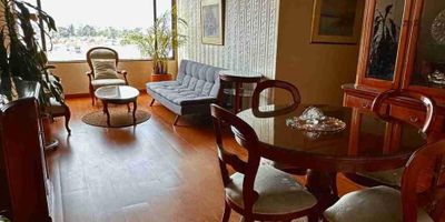 [VEN] ID HOUM: 127164

En Houm te ayudamos de forma fácil y segura. Los beneficios de comprar con nosotros:
    • Te ayudamos a conseguir financiamiento a través de una asesoría personalizada
    • Mediación y seguimiento de todo el proceso
    • Ponemos a tu disposición profesionales en notariado, registro y asesoría jurídica
¡Solo te preocupas de las firmas!

Departamento en venta, ubicado en el barrio Los Andes, con una superficie construida de 86.90 m² y superficie total de 86.90 m². 

Sus principales características son:

    • 3 dormitorios
    • 3 baños
    • Admite mascotas
    • 2 parqueaderos
    • Cocina tipo americana
    • Piso 10
    • Año de construcción: 1990
    • Bodega
            
Además, el inmueble cuenta con las siguientes amenidades:

    • Salón de eventos
    • Ascensor
    • Gimnasio
    • Zona de asadores

Si compras con nosotros, te brindamos asesoría personalizada durante todo el proceso.
¡Comienza una nueva etapa con Houm! Compra fácil, rápido y seguro.