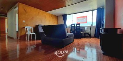 [VEN] ID HOUM: 123071

En Houm te ayudamos de forma fácil y segura. Los beneficios de comprar con nosotros:
    • Te ayudamos a conseguir financiamiento a través de una asesoría personalizada
    • Mediación y seguimiento de todo el proceso
    • Ponemos a tu disposición profesionales en notariado, registro y asesoría jurídica
¡Solo te preocupas de las firmas!

Departamento en venta, ubicado en el barrio San Miguel, con una superficie construida de 76.00 m² y superficie total de 76.00 m². 

Sus principales características son:

    • 3 dormitorios
    • 2 baños
    • Admite mascotas
    • Piso 5
    • Año de construcción: 1992
            
Además, el inmueble cuenta con las siguientes amenidades:

    • Vigilancia 24 hrs

Si compras con nosotros, te brindamos asesoría personalizada durante todo el proceso.
¡Comienza una nueva etapa con Houm! Compra fácil, rápido y seguro.