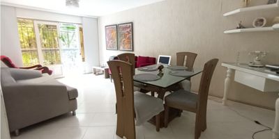 GRUPO INMOBILIARIO ATLAS / VENDE CASA DE DOS MAS TERREZA  /  PROVENZA / BUCARAMANGA

1 PISO:
Zona de Garaje- Jardin Exterior
Sala - Comedor - Cocina Integral - 3 habitaciones, 2 Baños,  Zona de Ropas -Star Tv

2 PISO:
3 habitaciones - 2 Baños Completos, Cocina integral, Sala Comedor, Hall Estudio.

3 PISO 

Terraza

Excelente ubicacion, Buenos Acabados. 

SE RECIBE PERMUTA DE MENOR VALOR

INFORMES: xxx301xxx594xxx8700  
AGENDA TU CITA! 

