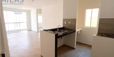 GRUPO INMOBILIARIO ATLAS / VENDE APARTAMENTO BARRIO LA CUMBRE    /  FLORIDABLANCA


 Area: 41 m2
 2 habitaciones
 1 baño
 Sala comedor
 Cocina Semi-Integral
 zona de Ropas
 Tiene opción para construirle un altillo para 1 o 2 habitaciones más
 Se recibe subsidio, el fondo o créditos.
 Piso 3
 Es para escriturar con la constructora


INFORMES: 301*594*8700  
AGENDA TU CITA! 
