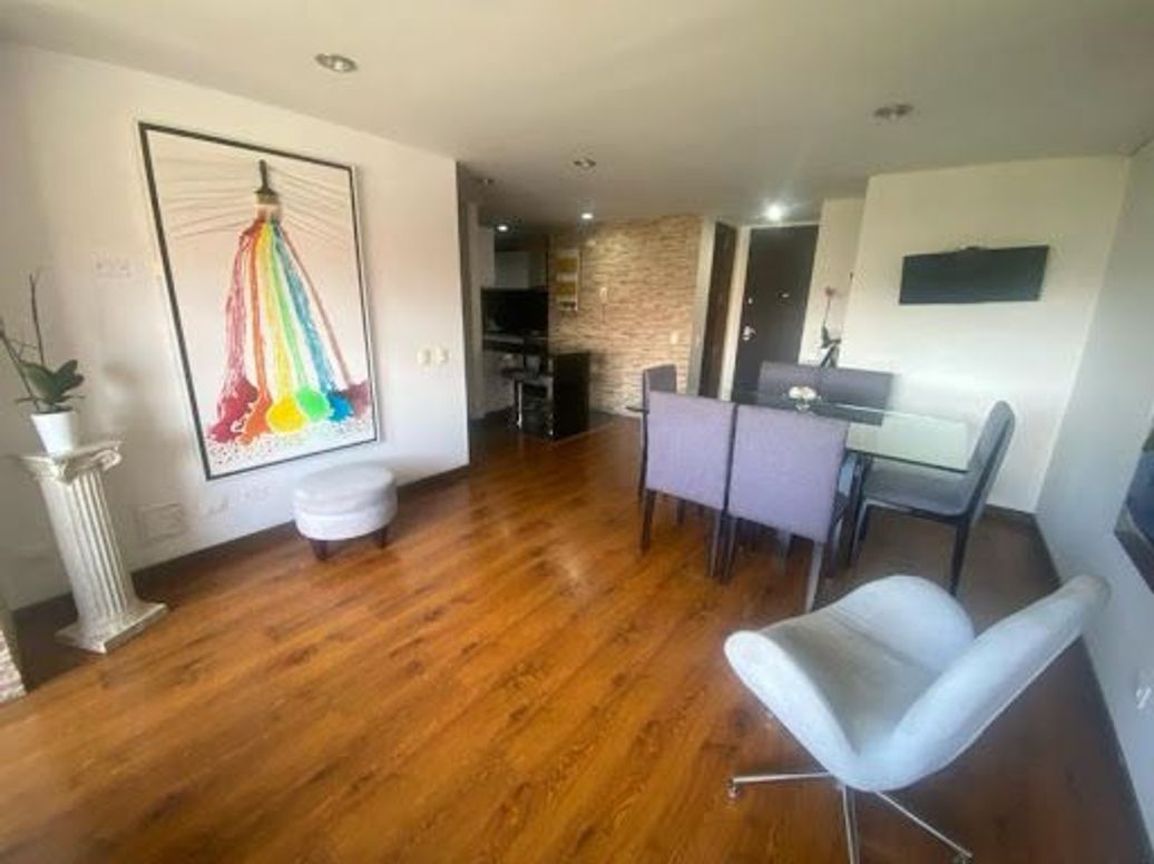 Apartamento de 4 alcobas en venta en Bella Suiza, Bogotá, 130 m² · foto 3 de 20