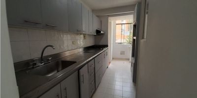 Apartamento en Arriendo La Frontera Medellin

 

Apartamento en Arriendo La Frontera Medellin
Apartamento área 96 metros sala comedor, cocina integral,
3 habitaciones cada una con closet, + servicio, 3 baños, closet de linos, zona de ropas,
Red de gas, calentador, pisos en cerámica.


Portería las 24 horas, parqueadero,util, piscina, cancha squash, cancha polideportiva
Gimnasio, juegos infantiles, senderos verdes.


Cerca del euro frontera, centro comercial sao pablo, estacionamiento de gasolina los Ochoa
Cerca de la avenida poblado, fácil acceso al transporte público.
